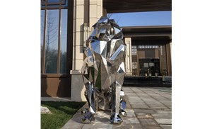 蕪湖雕塑公司為您簡(jiǎn)述玻璃鋼材質(zhì)的價(jià)格為何不同？