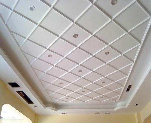 阜陽雕塑廠家都是如何除銹的？